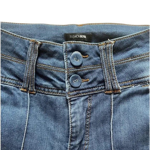 Blue ,high Waisted Wide legged Flared Jeans, Stretch,Size 7 - Picture 4 of 5